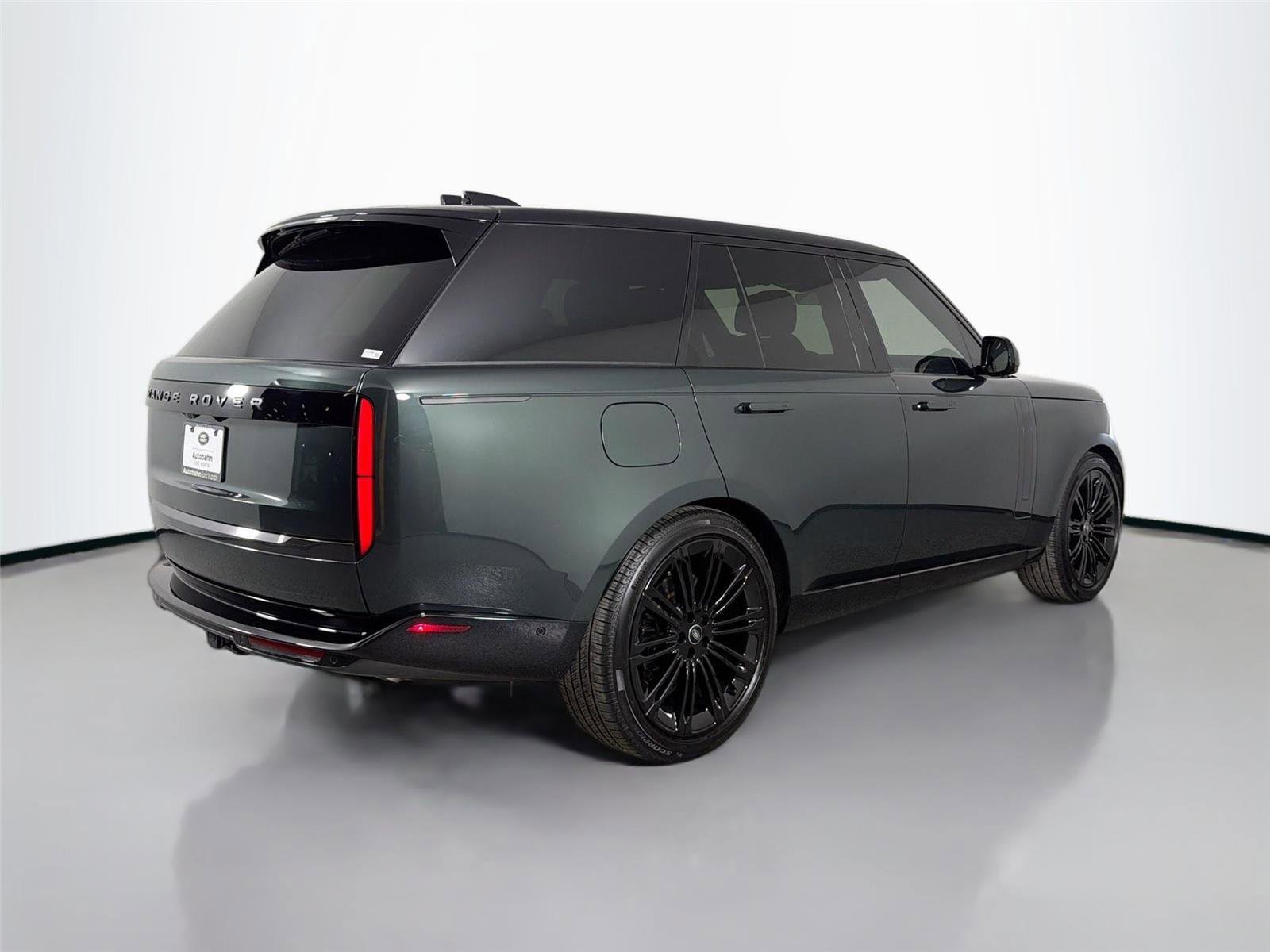 New 2025 Land Rover Range Rover SE AWD/4WD image 5