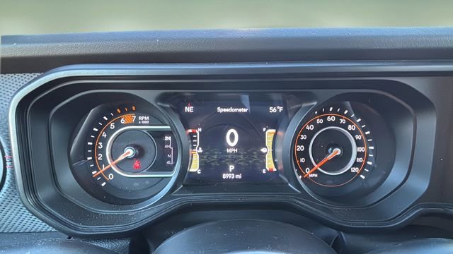 Used 2024 Jeep Wrangler Rubicon w/ XTREMEE 35" Tire Package image 15