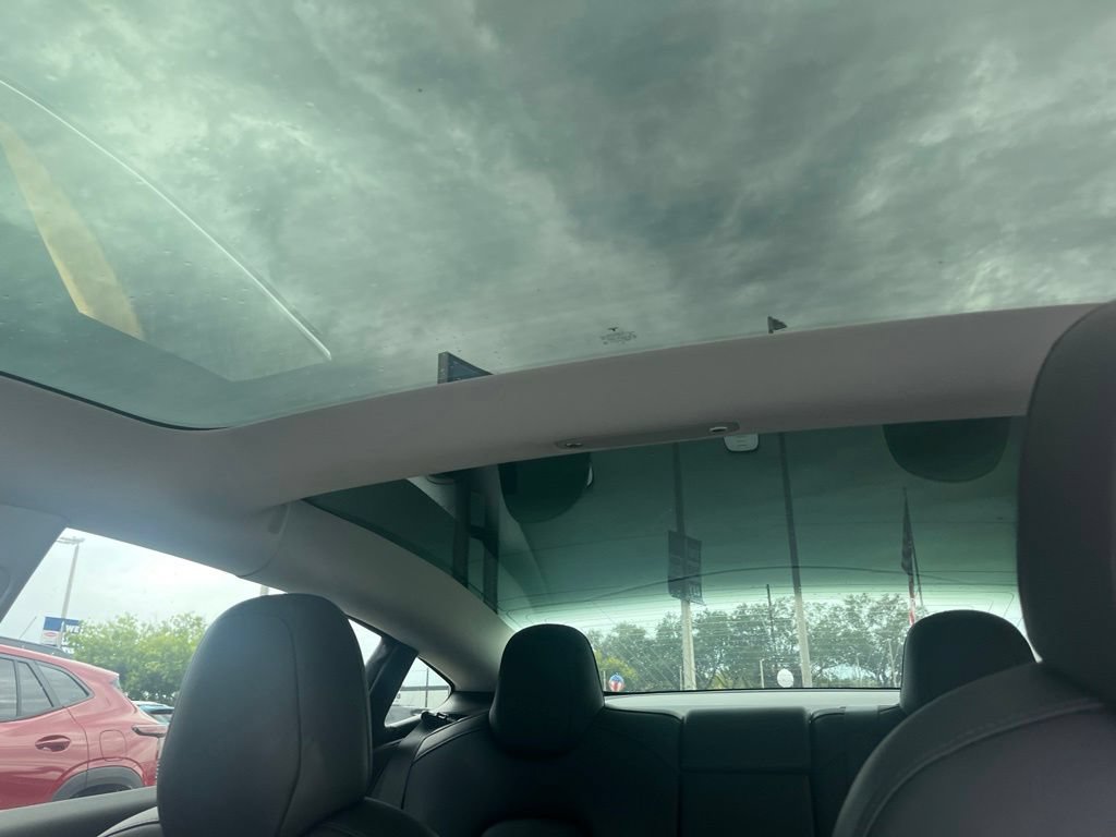 Used 2018 Tesla Model 3 Long Range RWD image 12