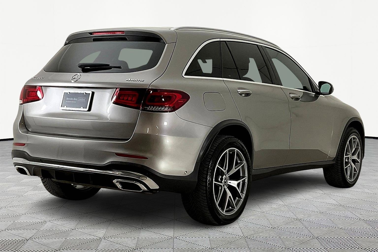 Used 2021 Mercedes-Benz GLC 300 4MATIC image 6