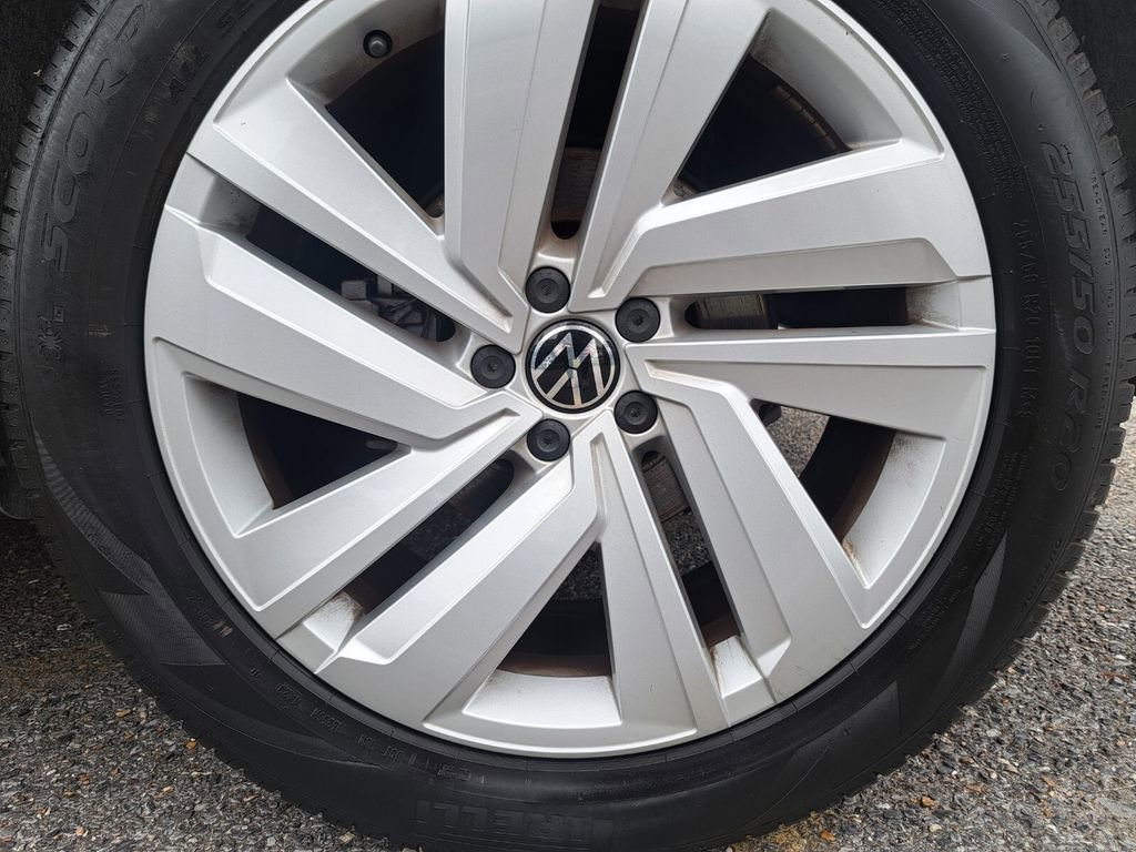 Used 2023 Volkswagen Atlas Cross Sport SE image 24