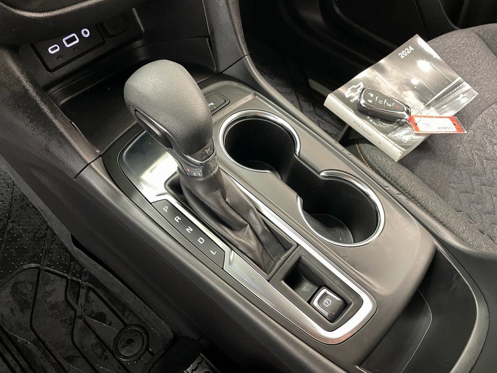 Used 2024 Chevrolet Equinox LT w/ LPO, Floor Liner Package FWD image 30