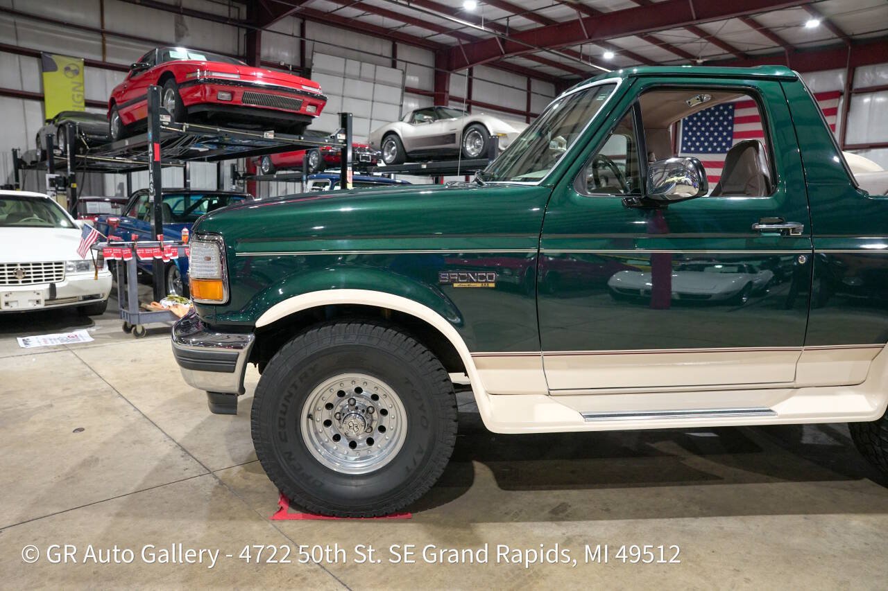 Used 1992 Ford Bronco Eddie Bauer AWD/4WD image 3