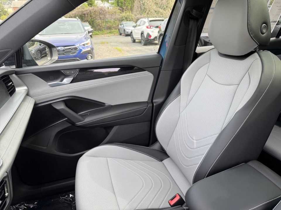 New 2026 Volkswagen Tiguan SE R-Line AWD/4WD image 28