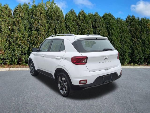 Certified 2025 Hyundai Venue SEL image 6