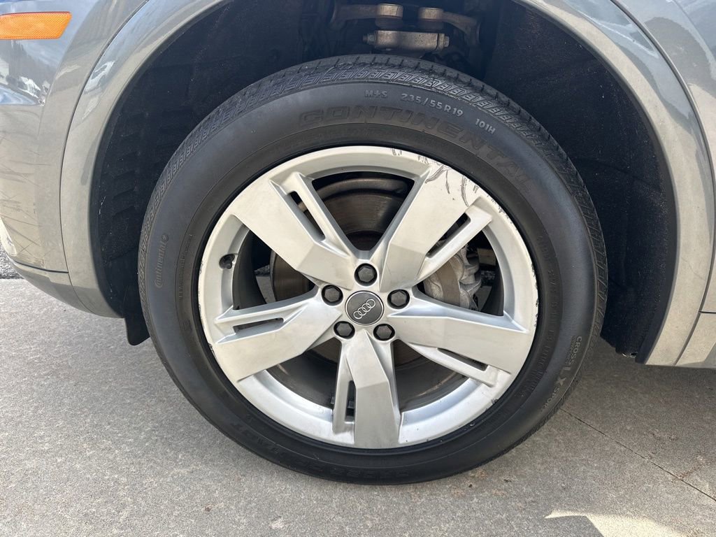 Used 2019 Audi Q5 2.0T Premium Plus w/ Premium Plus Package image 38