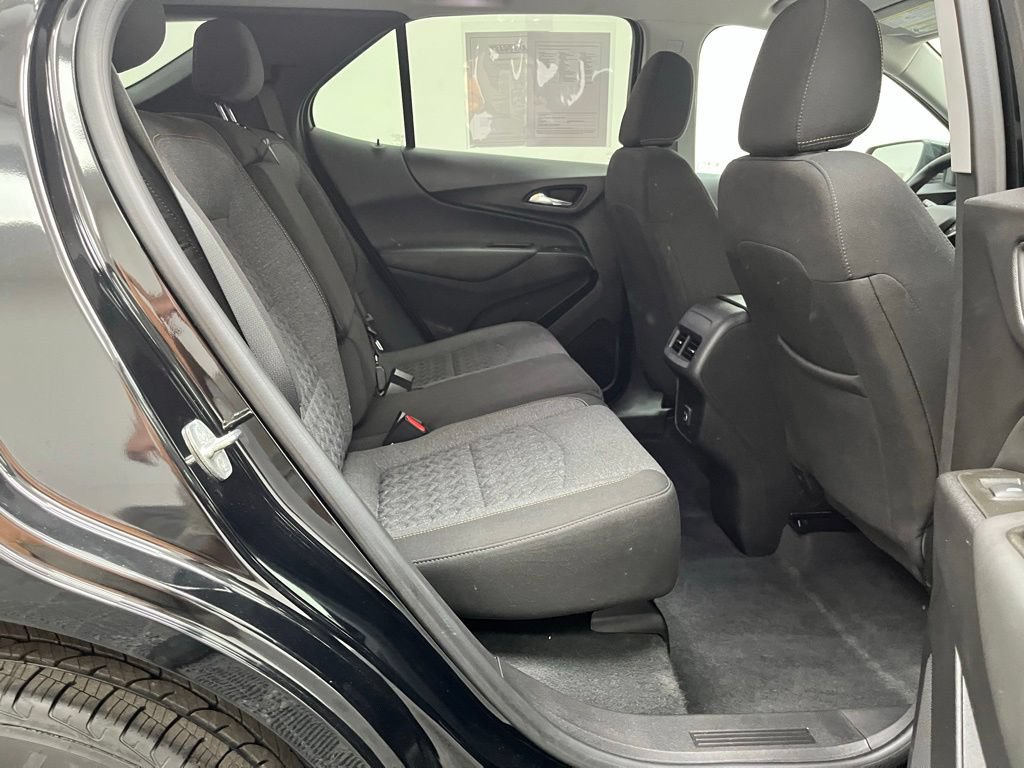 Used 2023 Chevrolet Equinox LT AWD/4WD image 32