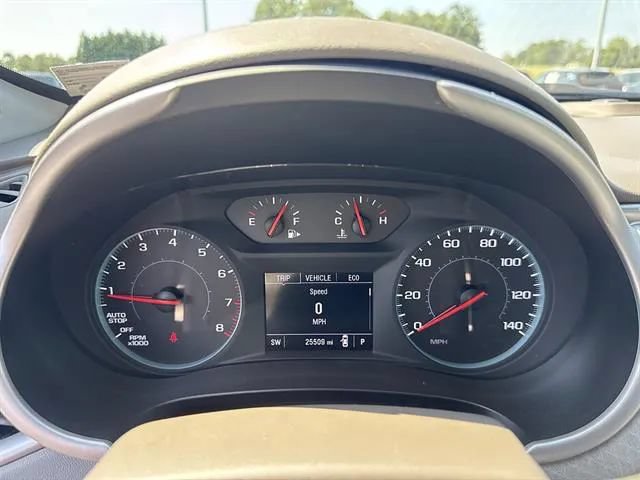 Used 2024 Chevrolet Malibu LS FWD image 11