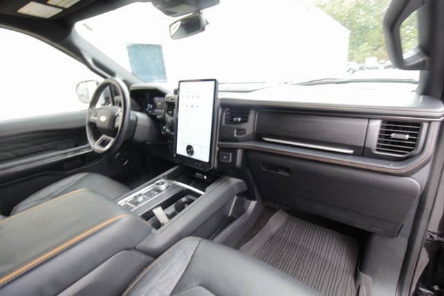 Used 2023 Ford Expedition Max Platinum image 40