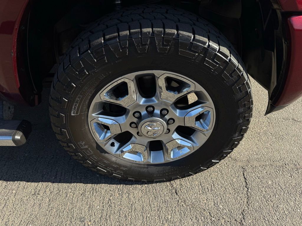 Used 2017 RAM 3500 Laramie Longhorn AWD/4WD image 9