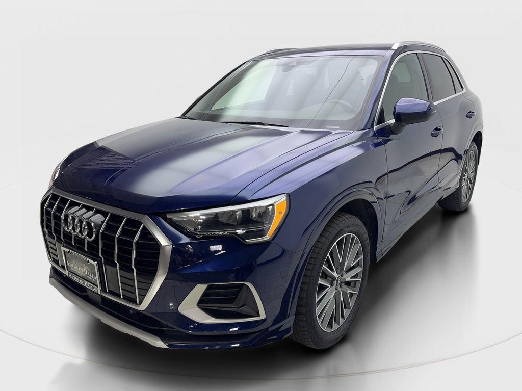Used 2022 Audi Q3 2.0T Premium w/ Convenience Package image 2