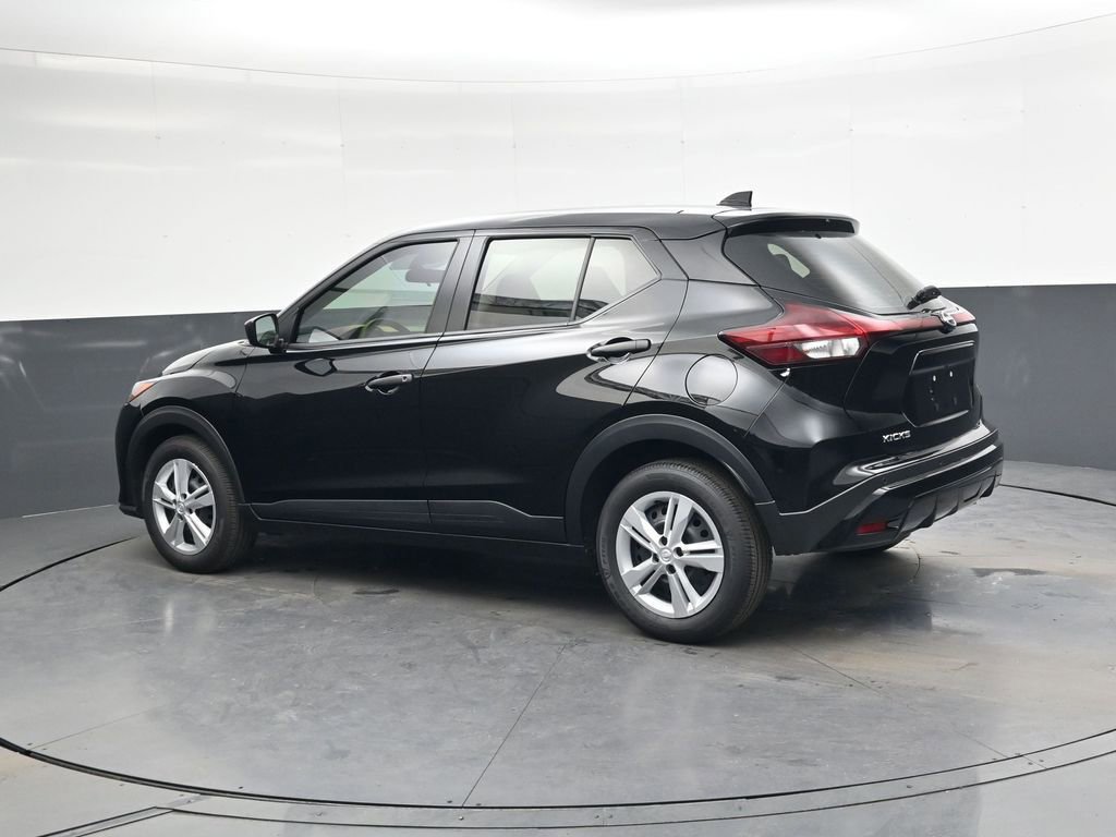 Certified 2025 Nissan Kicks Play S FWD image 11