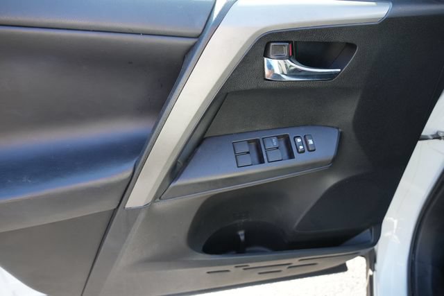 Used 2018 Toyota RAV4 XLE w/ Plus Extra Value Package AWD/4WD image 22