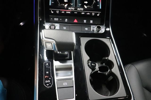 Used 2021 Audi Q8 Premium Plus w/ Premium Plus Package image 31