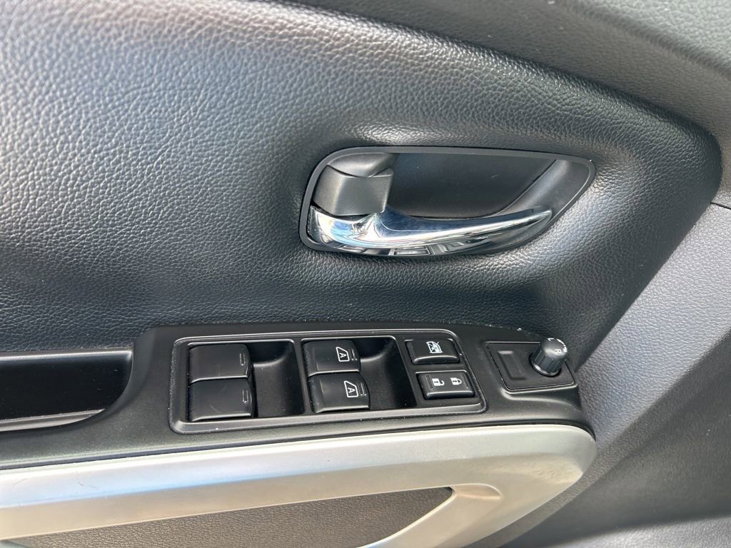 Certified 2023 Nissan Titan SV image 19