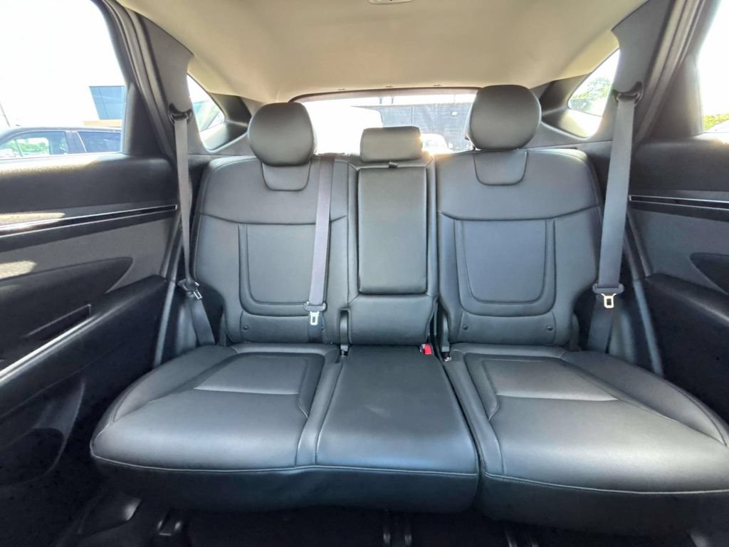 Used 2023 Hyundai Tucson SEL w/ Convenience Package AWD/4WD image 11