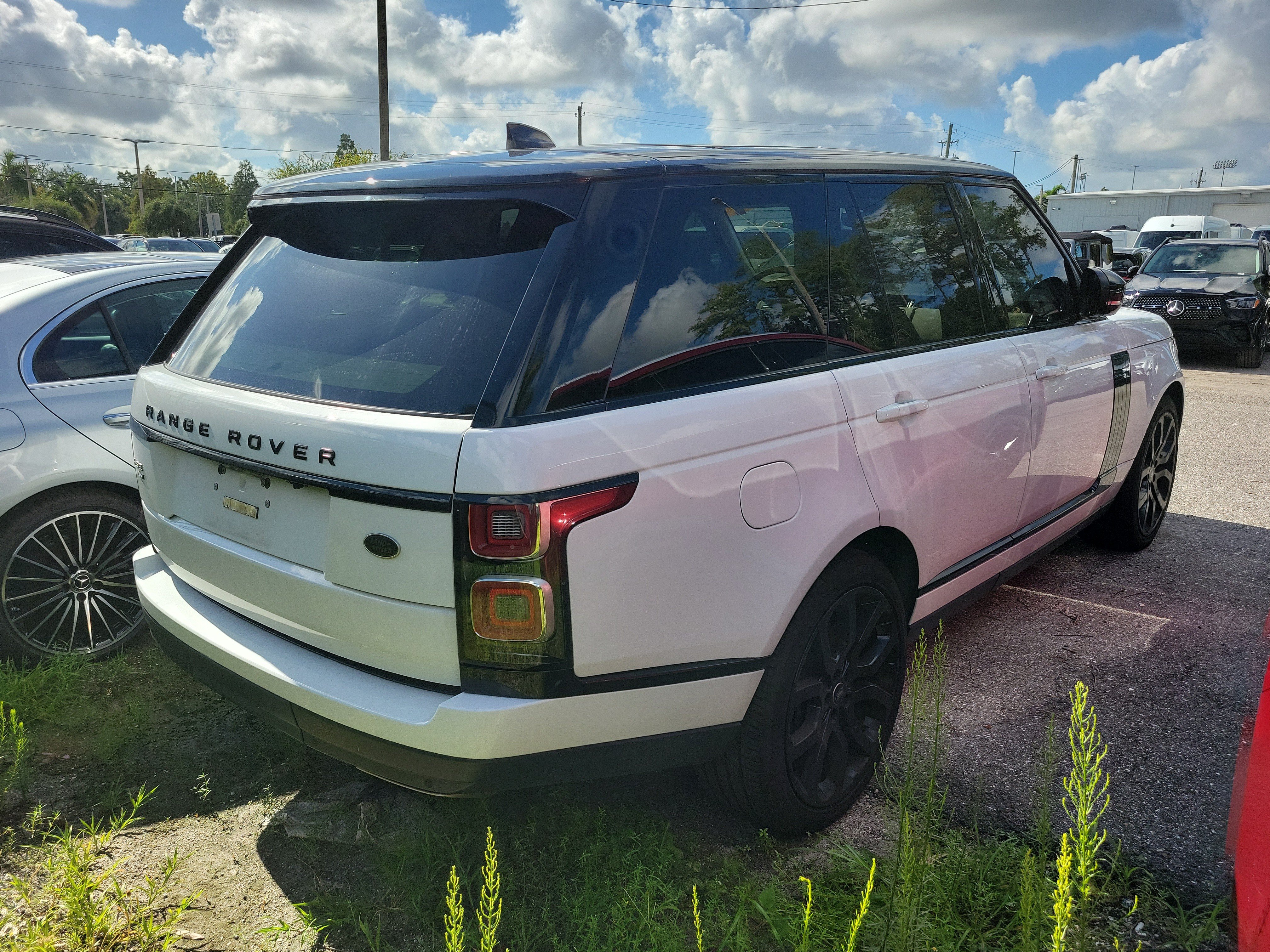 Used 2020 Land Rover Range Rover HSE AWD/4WD image 3
