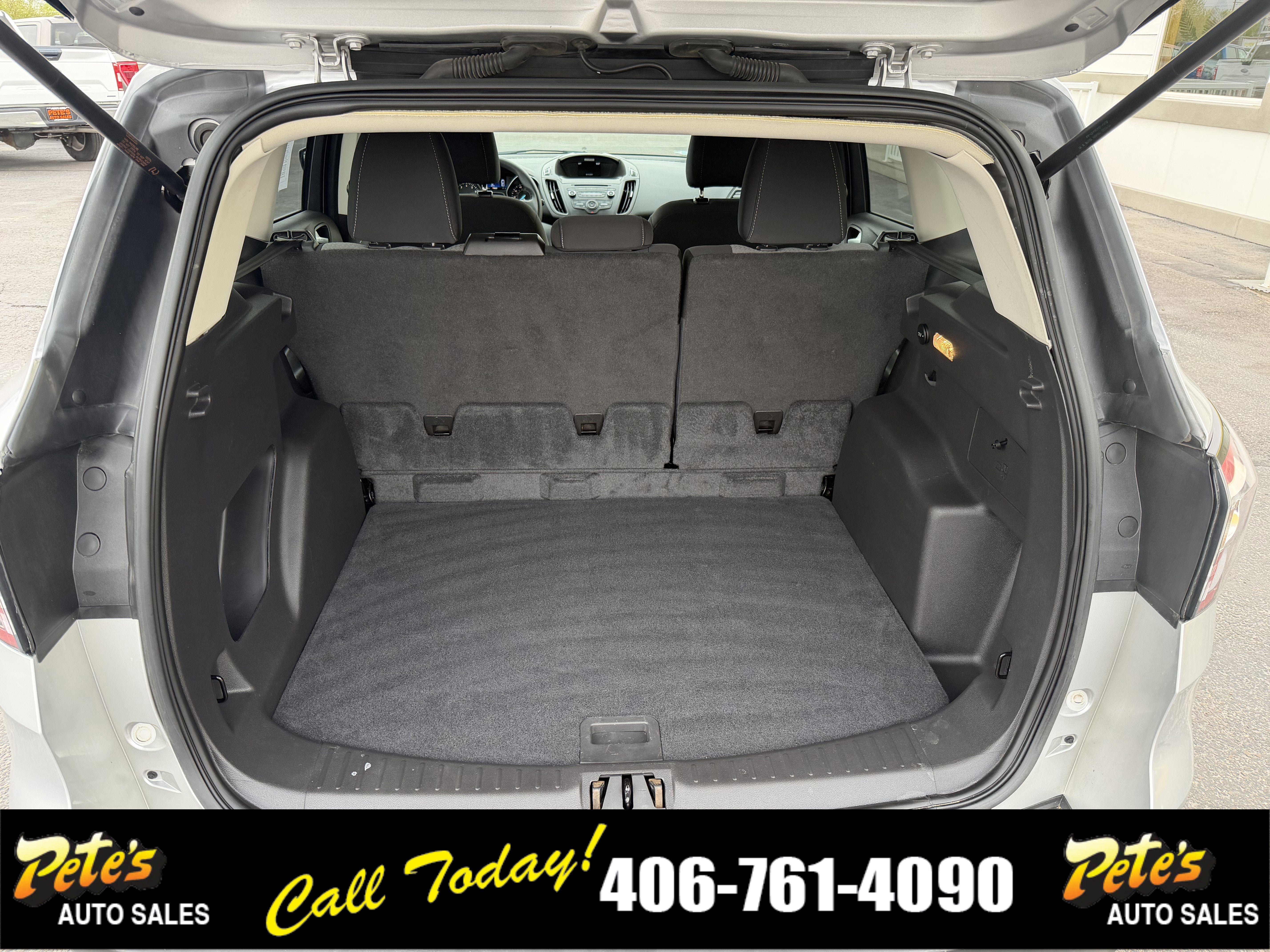 Used 2017 Ford Escape SE AWD/4WD image 9