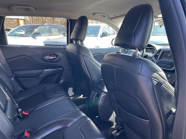 Used 2019 Jeep Cherokee Latitude Plus image 22