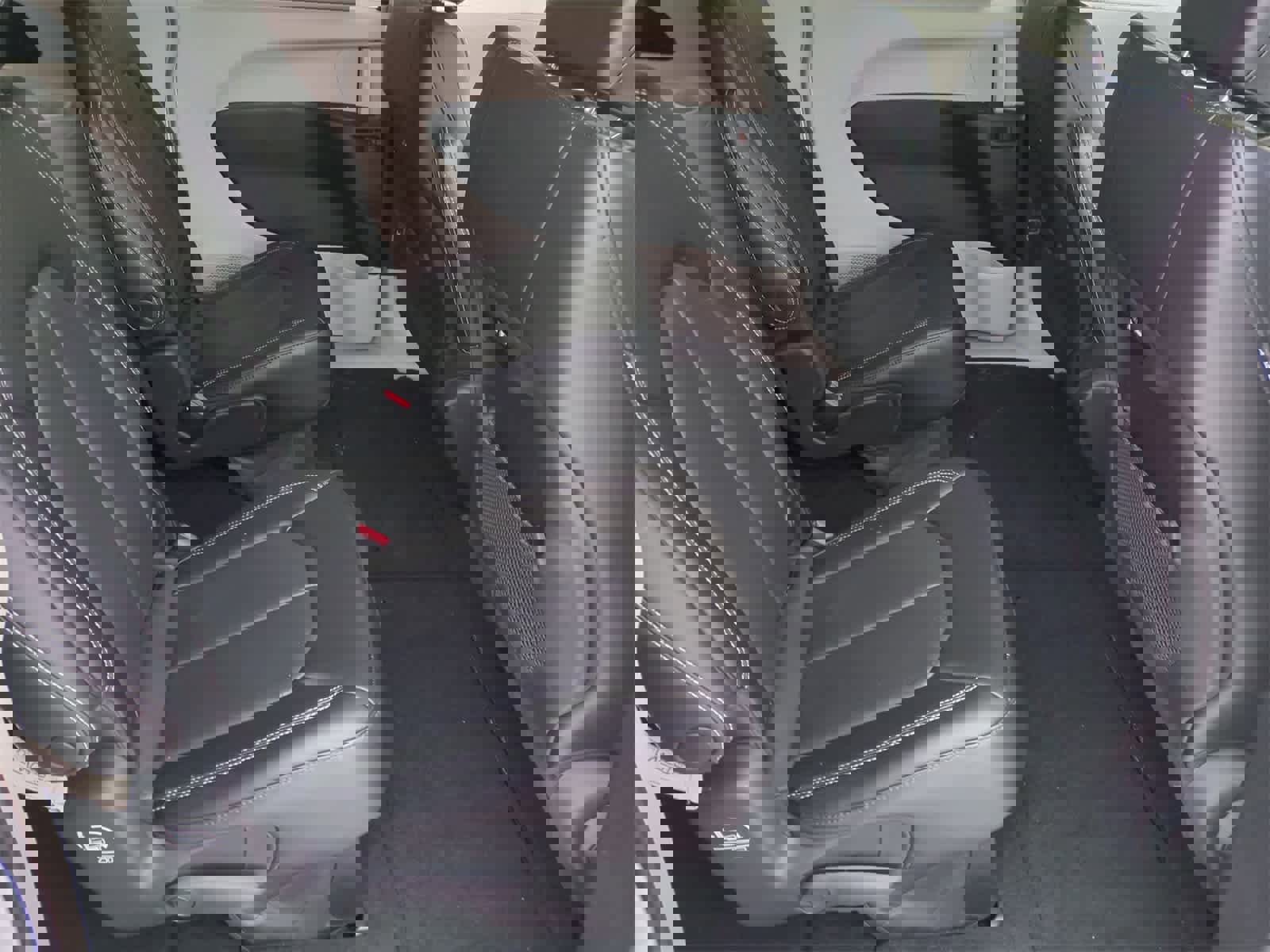 Used 2023 Chrysler Pacifica Touring-L image 20