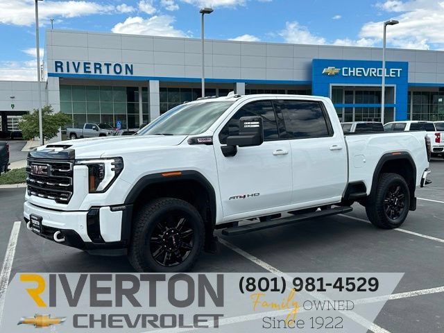 Certified 2025 GMC Sierra 3500 AT4 w/ Technology Package