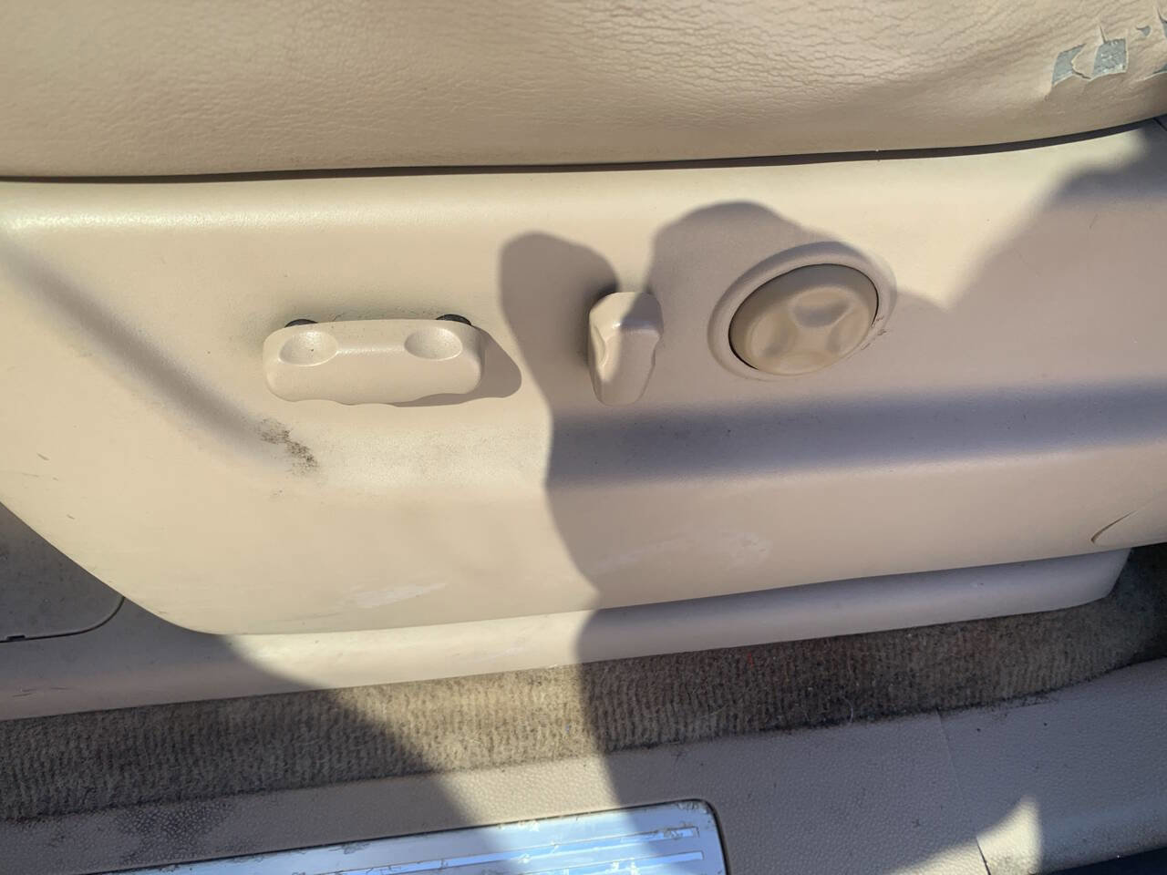 Used 2007 GMC Yukon XL Denali image 15