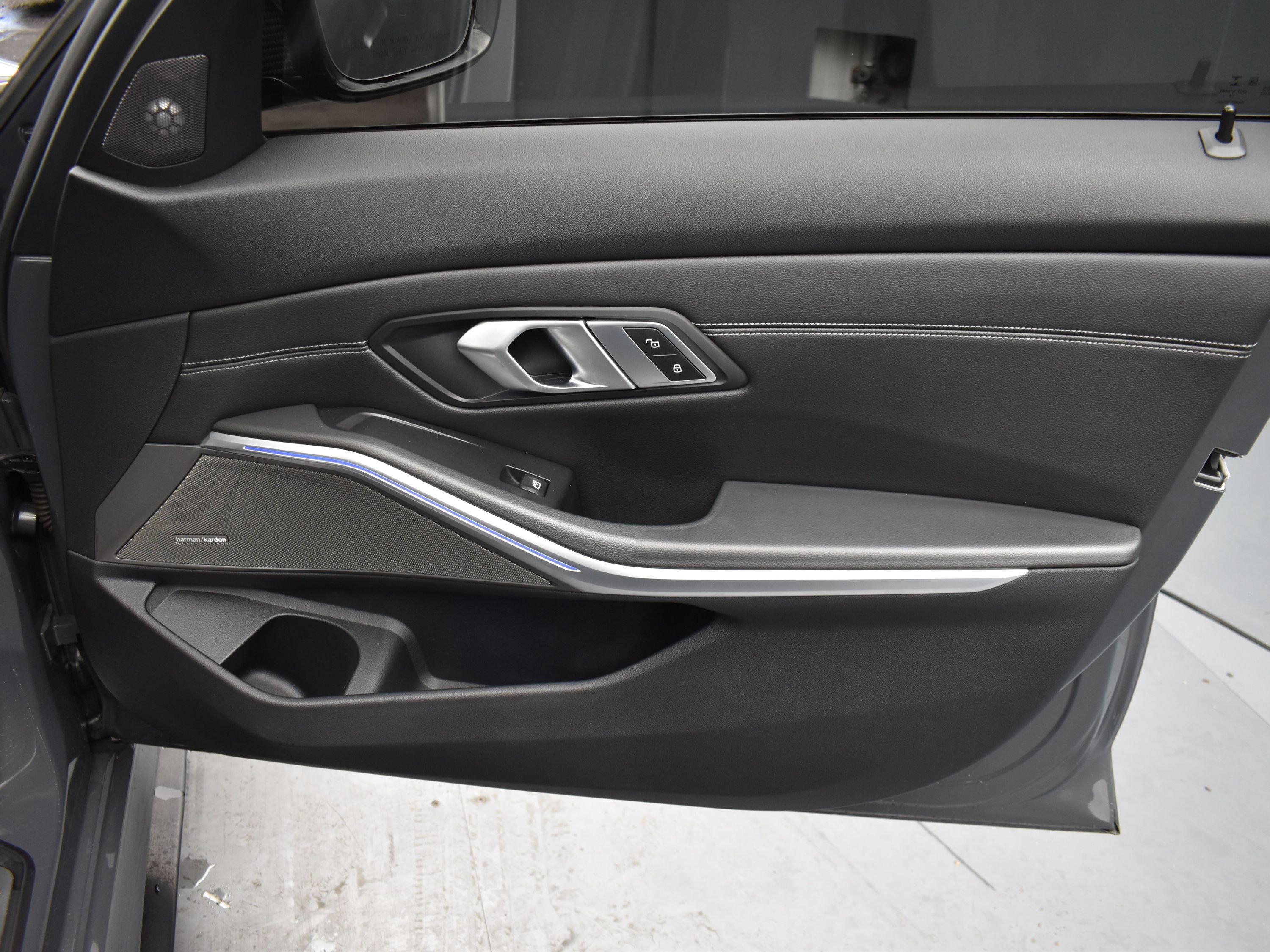 Used 2020 BMW M340i w/ Premium Package image 6