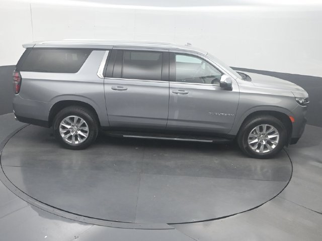 Used 2023 Chevrolet Suburban Premier AWD/4WD image 26