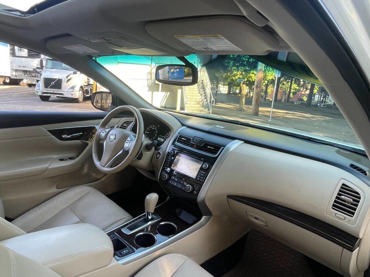 Used 2015 Nissan Altima 3.5 SL image 21