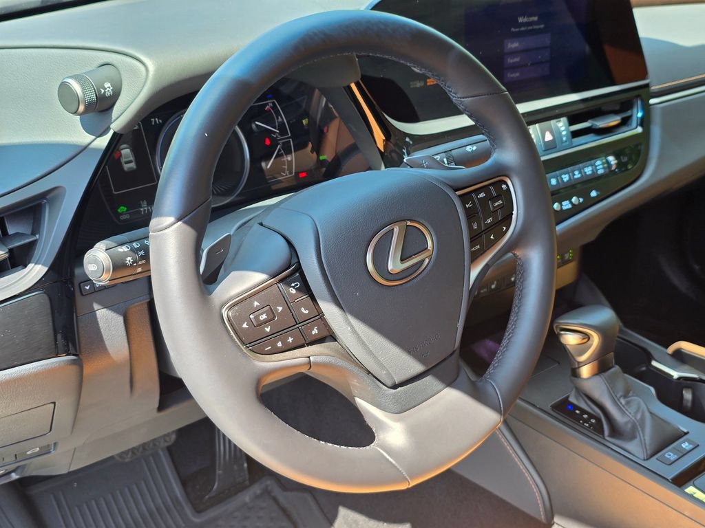 Certified 2025 Lexus ES 300h w/ Premium Package FWD image 15