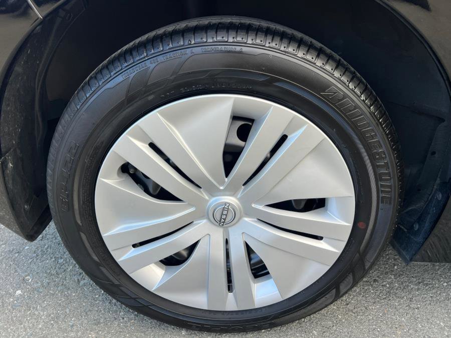 Used 2025 Nissan Leaf S image 43
