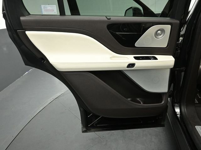 Certified 2023 Lincoln Aviator Black Label image 22