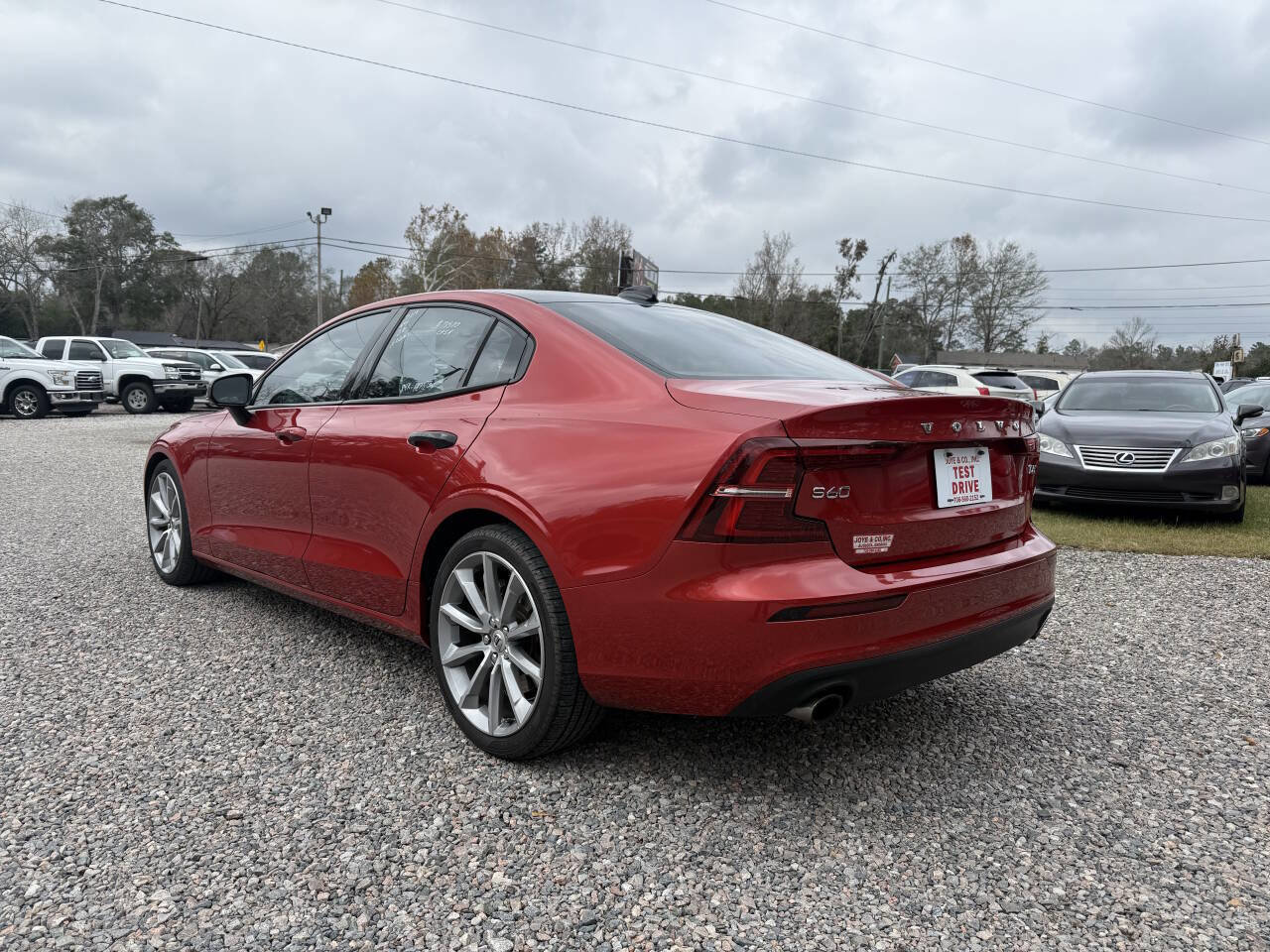 Used 2019 Volvo S60 T6 Momentum image 21