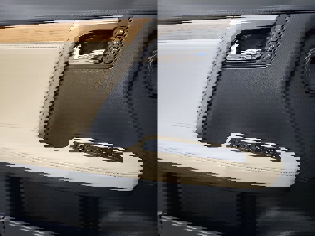 Certified 2021 Lexus RX 350L Premium w/ Premium Package image 30