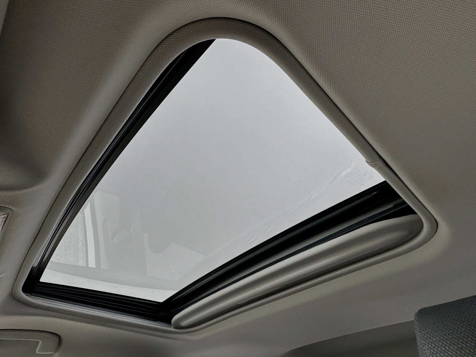 Used 2020 Toyota RAV4 XLE image 20