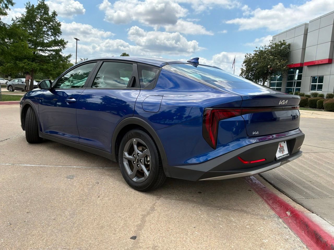 Used 2025 Kia K4 FWD image 8