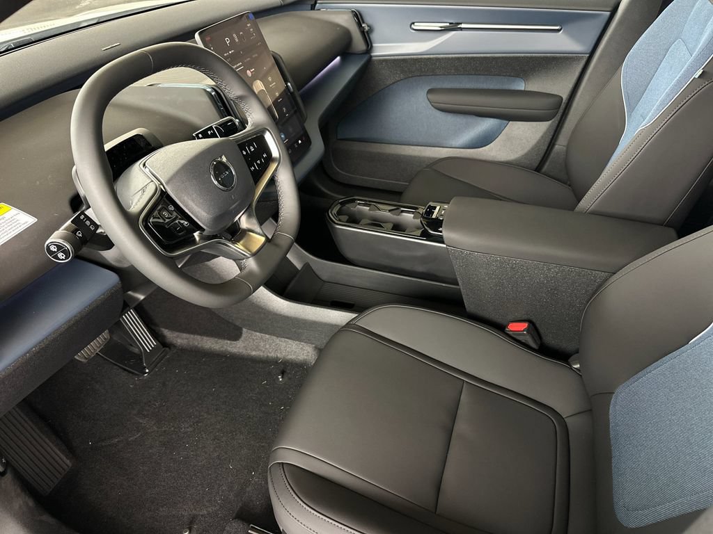 New 2026 Volvo EX30 Ultra w/ Protection Package AWD/4WD image 9