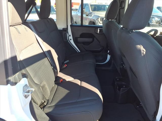 Used 2022 Jeep Wrangler Unlimited Sport AWD/4WD image 23