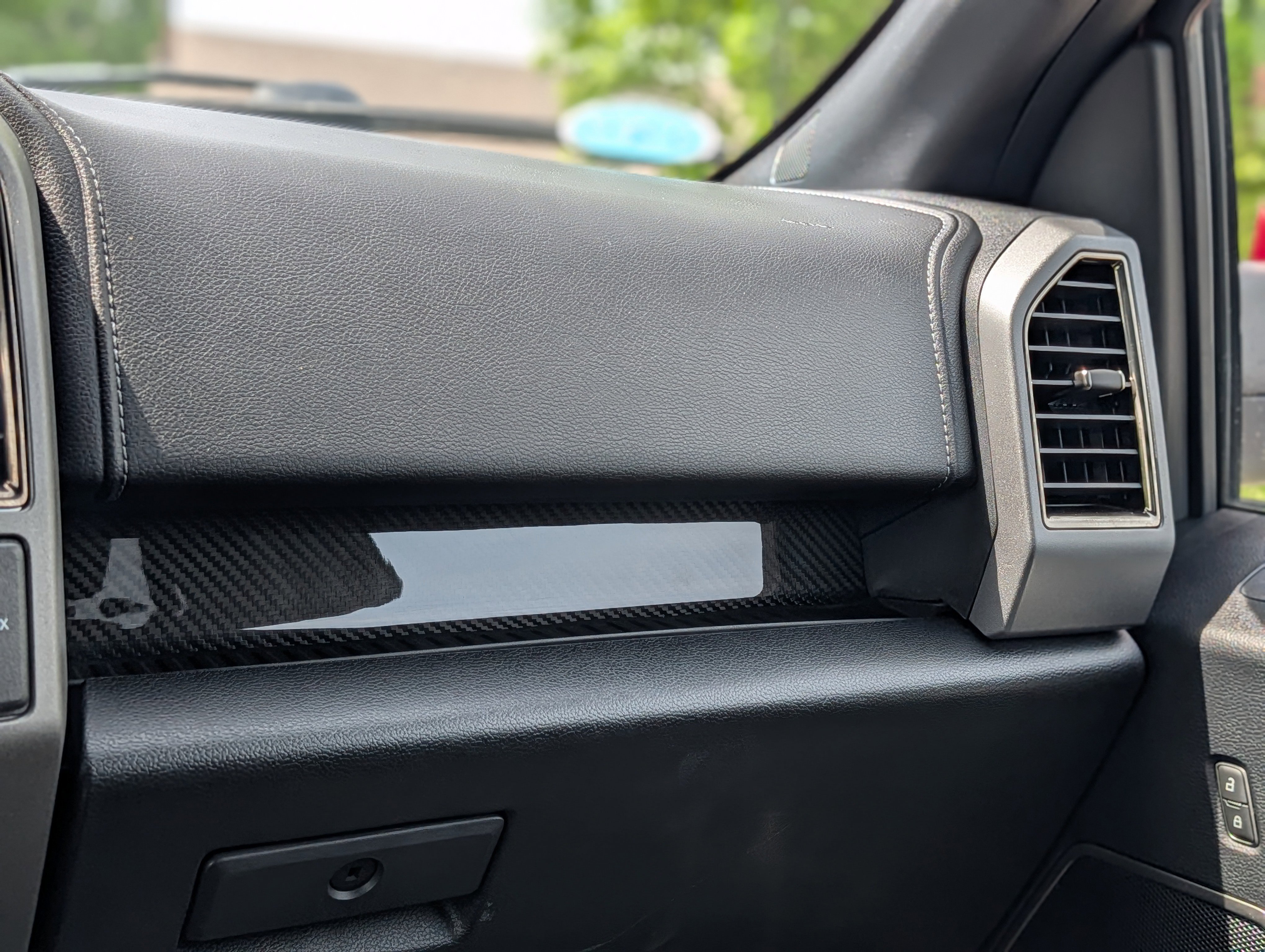 Used 2018 Ford F150 Raptor w/ Equipment Group 802A Luxury AWD/4WD image 17