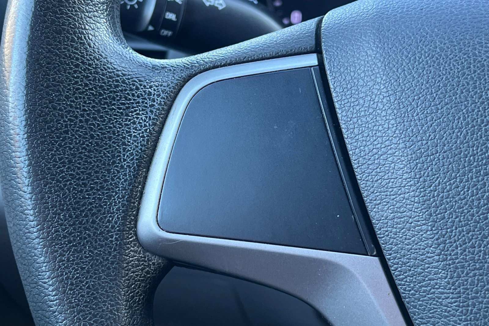 Used 2017 Hyundai Elantra SE image 27