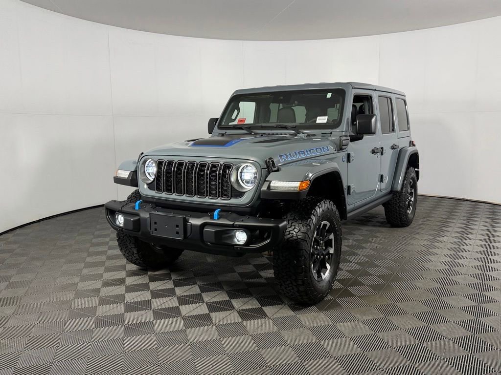 Used 2024 Jeep Wrangler Unlimited Rubicon 4xe AWD/4WD image 10