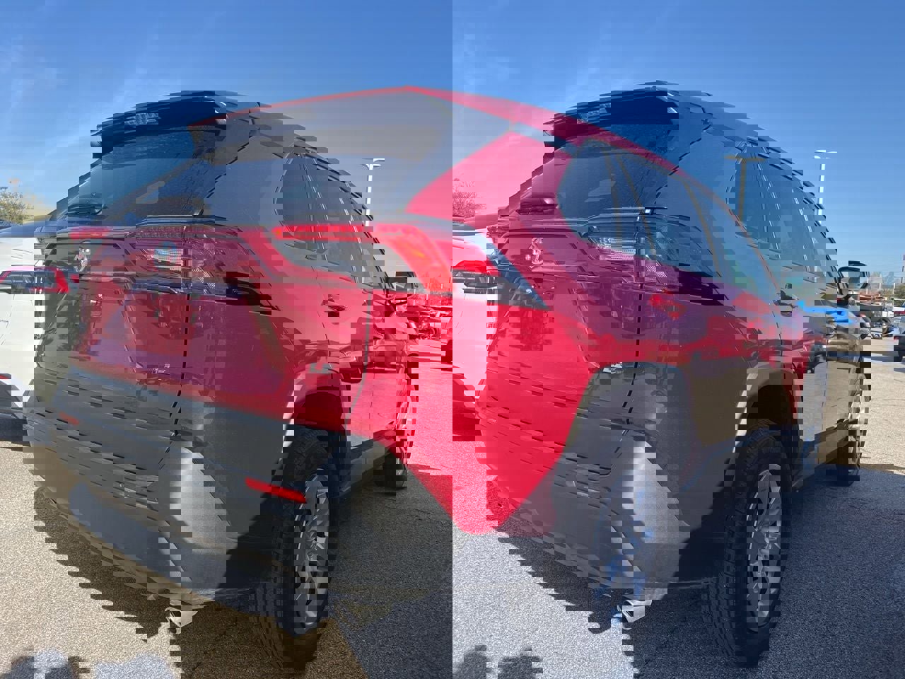 Used 2025 Toyota RAV4 LE image 4