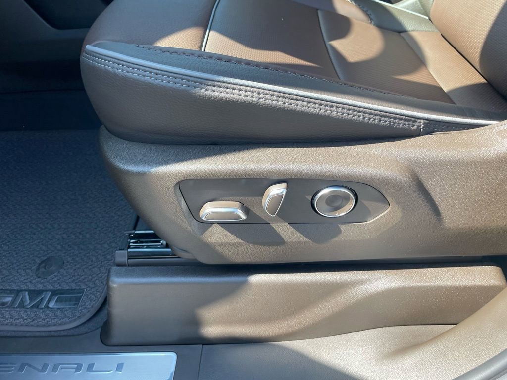 New 2026 GMC Sierra 1500 Denali image 11