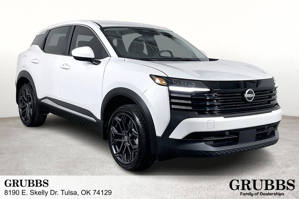 Certified 2025 Nissan Kicks SV image 1