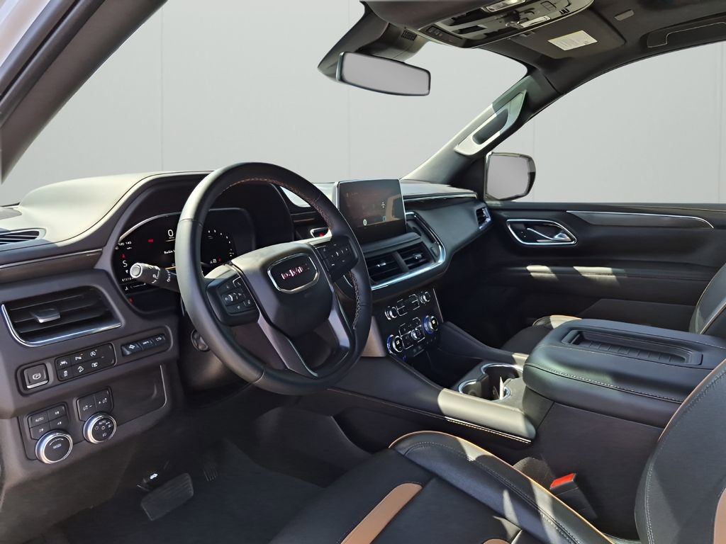 Used 2023 GMC Yukon XL AT4 w/ AT4 Premium Package image 31