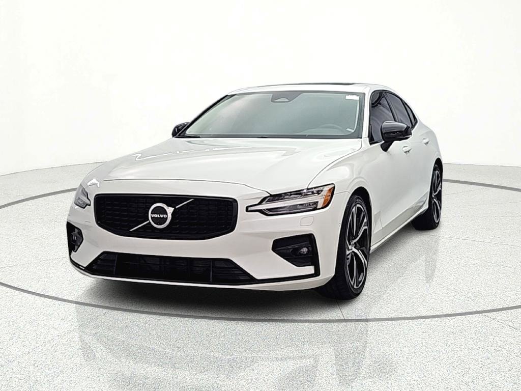 Used 2024 Volvo S60 B5 Plus w/ Climate Package image 2