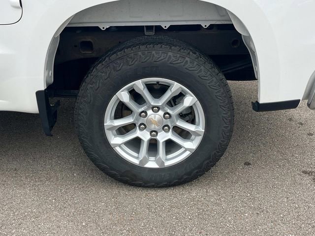 Used 2024 Chevrolet Silverado 1500 LT image 16