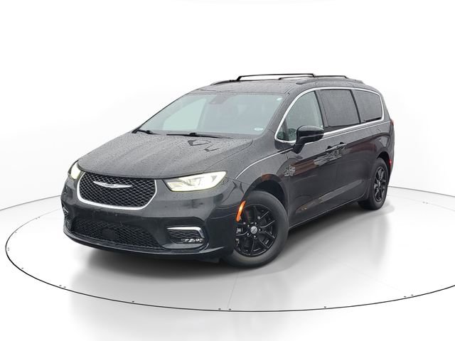 Used 2022 Chrysler Pacifica Touring-L
