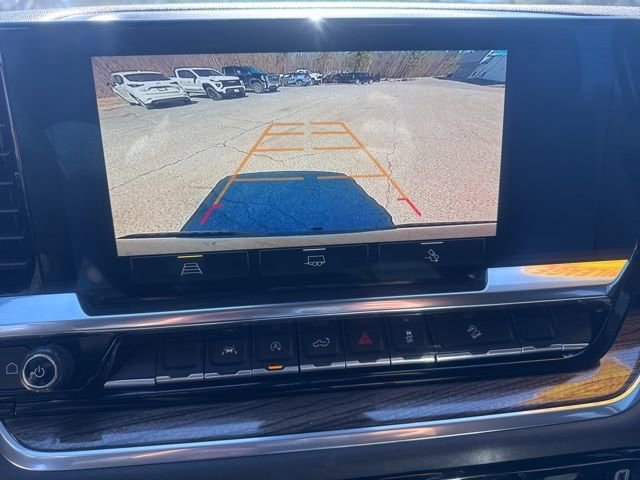Used 2022 Chevrolet Silverado 1500 LT Trail Boss w/ Convenience Package II AWD/4WD image 21