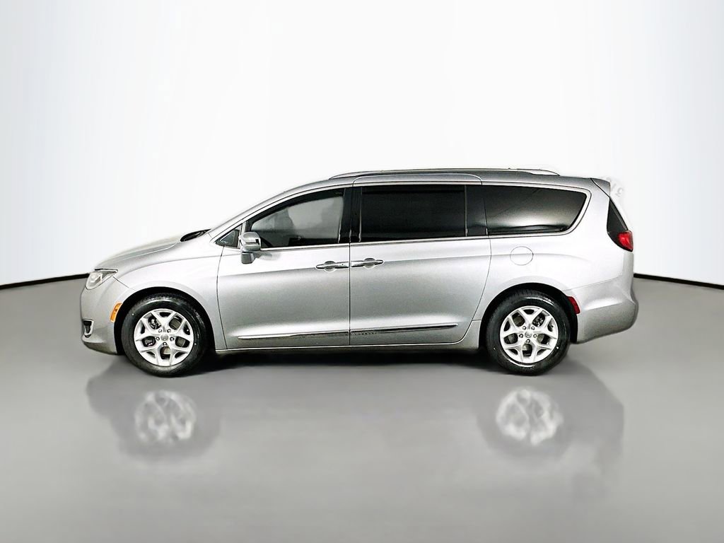 Used 2020 Chrysler Pacifica Limited image 4
